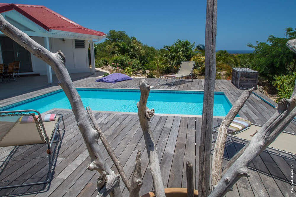 Swimming pool and garden of the Villa Salvatore